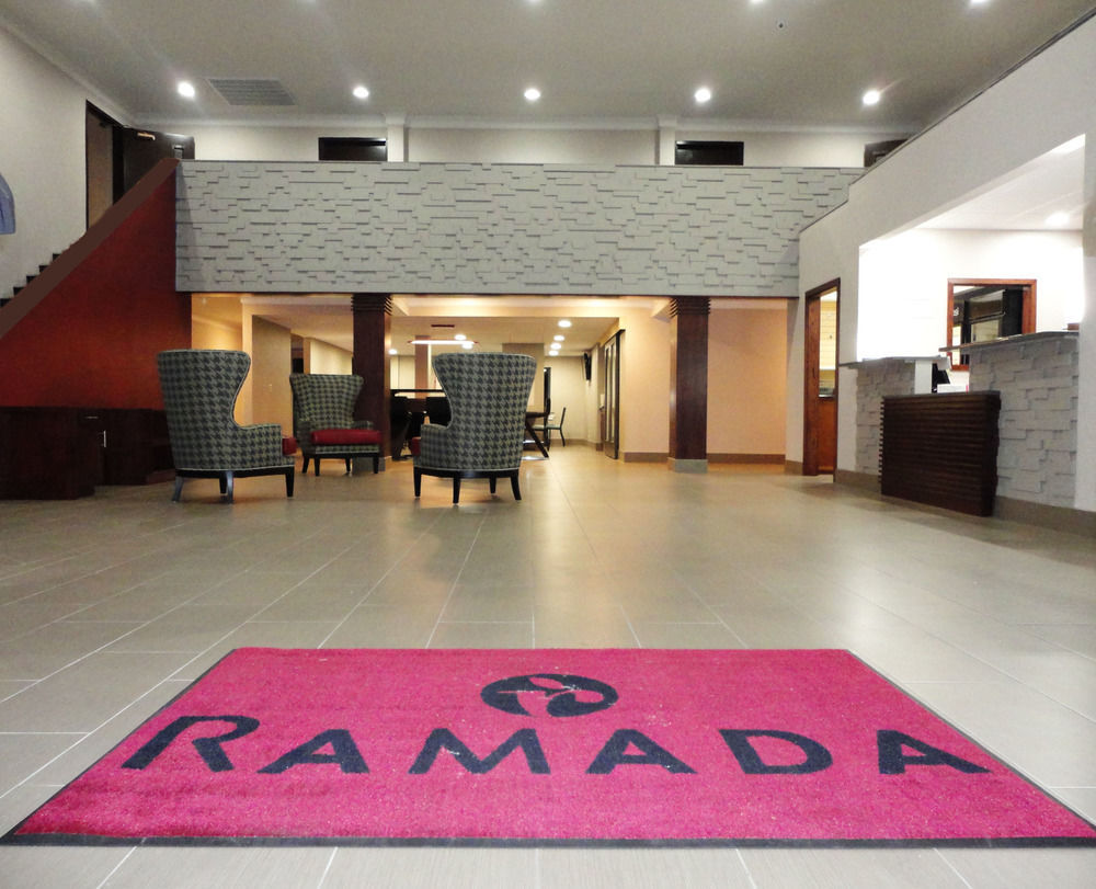 Ramada By Wyndham Tuscaloosa Hotel Exterior photo